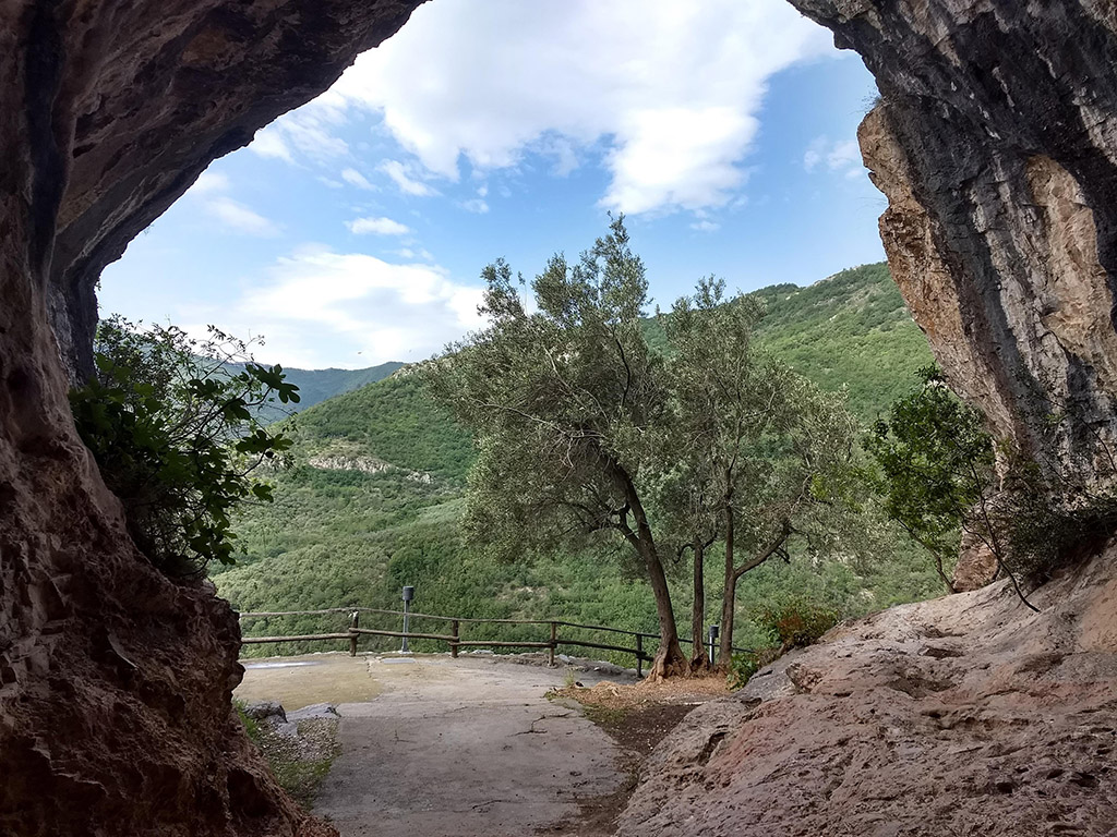 Grotte Toirano esterno